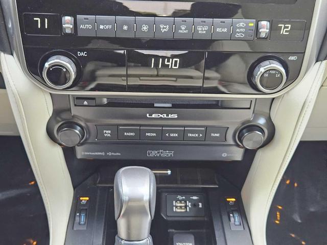 Photo of 2023 Atomic Silver Lexus GX 460