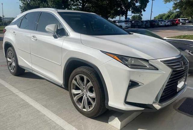 Photo of 2017 Eminent White Pearl Lexus RX 350