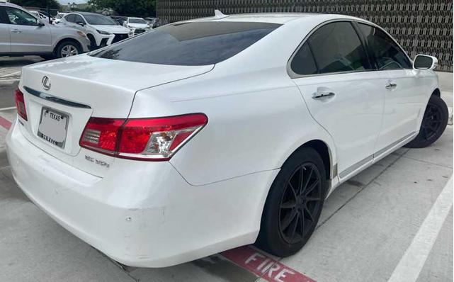 Photo of 2011 Starfire Pearl Lexus ES 350