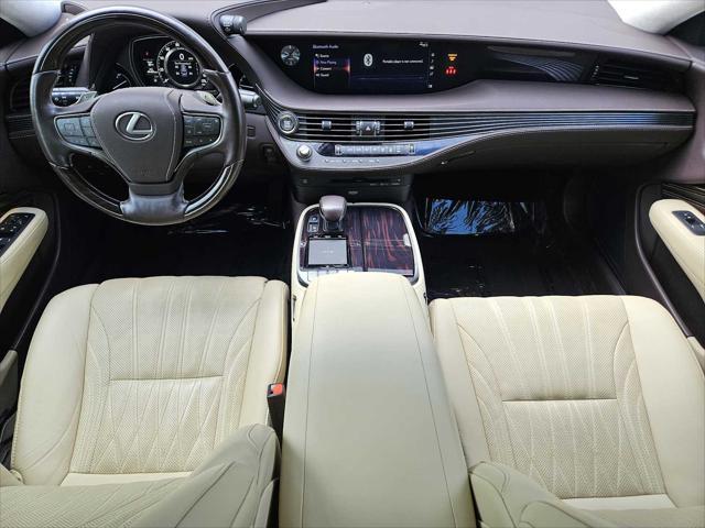 Photo of 2018 Eminent White Pearl Lexus LS 500