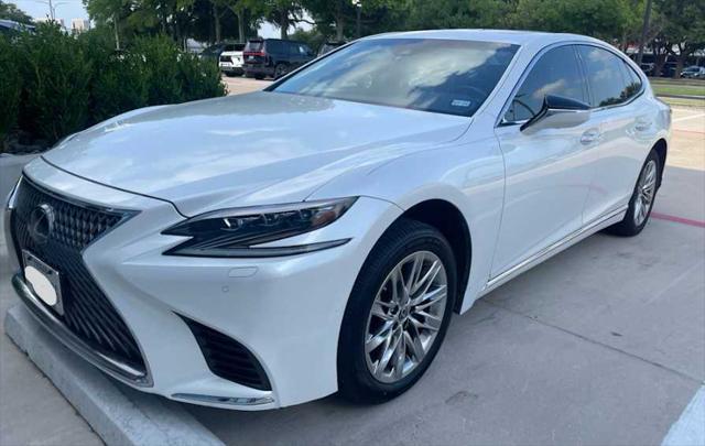 Photo of 2019 Eminent White Pearl Lexus LS 500