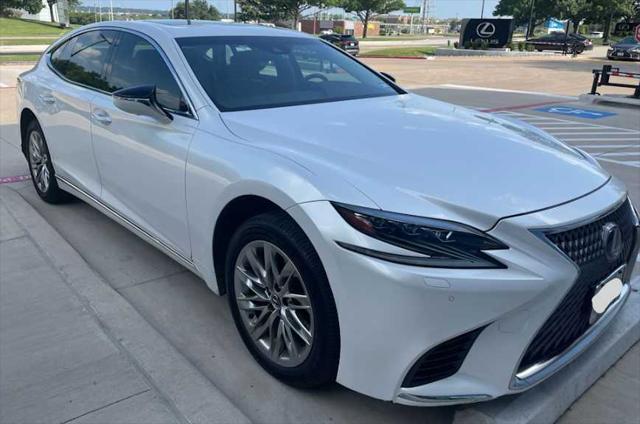 Photo of 2019 Eminent White Pearl Lexus LS 500