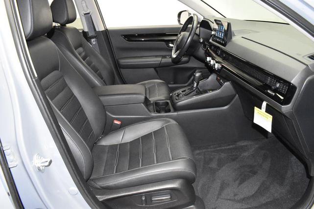 Photo of 2023 Urban Gray Honda CR-V