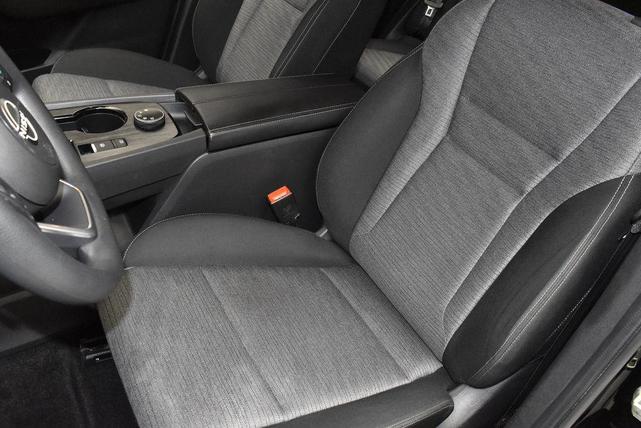 Photo of 2023 Super Black Nissan Rogue