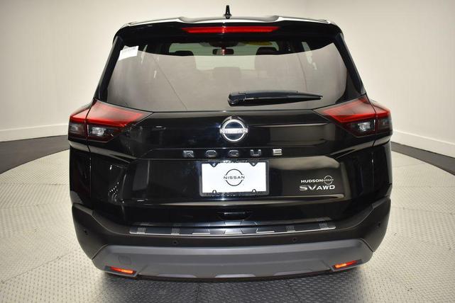 Photo of 2023 Super Black Nissan Rogue