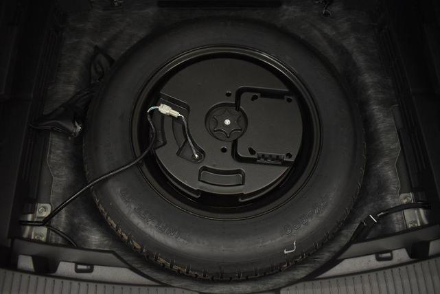 Photo of 2023 Super Black Nissan Rogue
