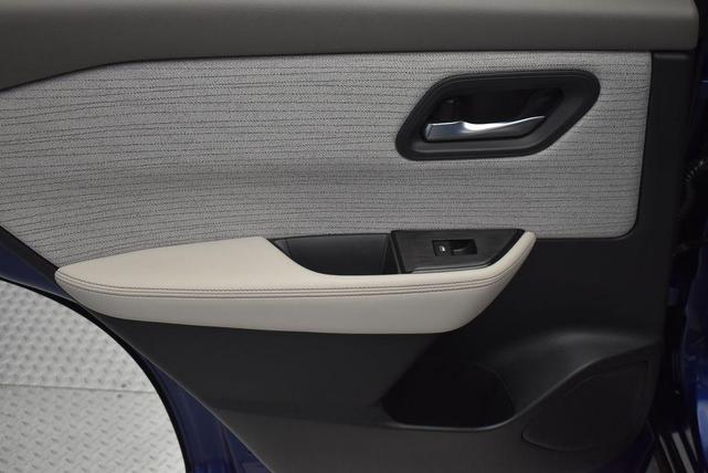 Photo of 2023 Caspian Blue Metallic Nissan Rogue