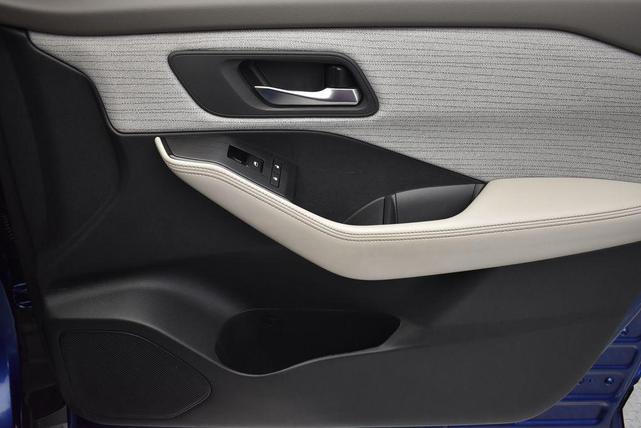 Photo of 2023 Caspian Blue Metallic Nissan Rogue