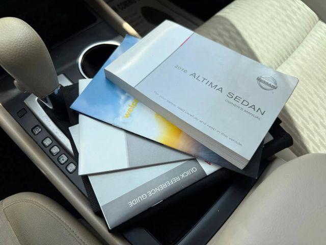 Photo of 2016 Storm Blue Nissan Altima