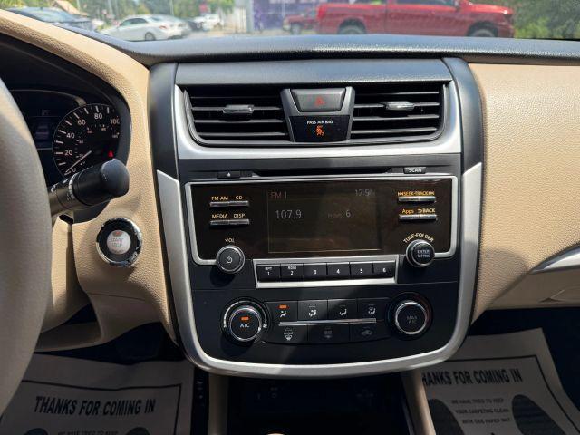 Photo of 2016 Storm Blue Nissan Altima