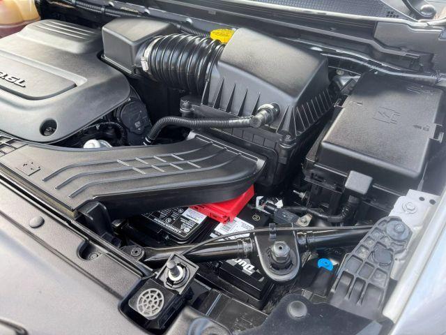 Photo of 2021 Silver Chrysler Voyager