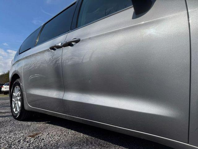 Photo of 2021 Silver Chrysler Voyager