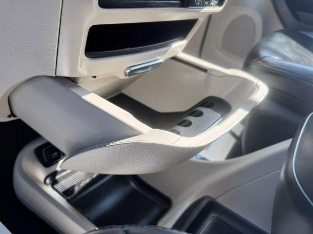 Photo of 2021 Silver Chrysler Voyager