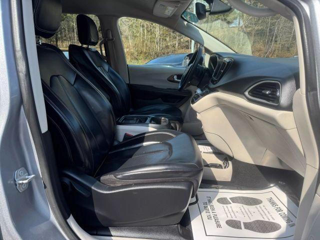 Photo of 2021 Silver Chrysler Voyager