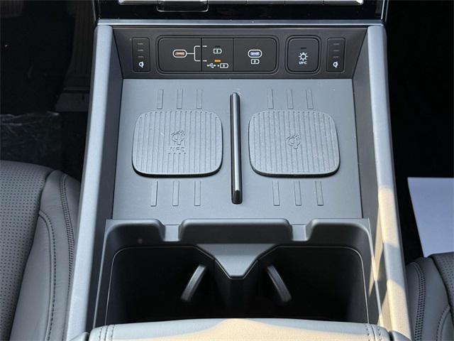 Photo of 2025 Ultimate Red Hyundai SANTA FE HEV