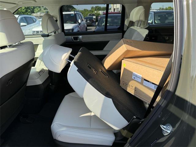 Photo of 2025 Rockwood Green Hyundai SANTA FE HEV