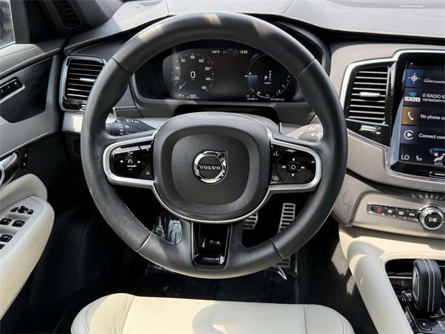 Photo of 2022 Bright Silver Metallic Volvo XC90 Recharge Plug-In Hybrid