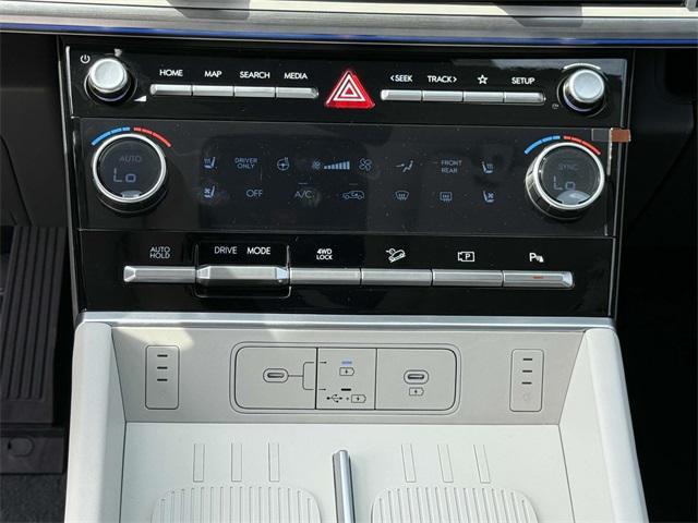 Photo of 2026 Phantom Black Hyundai SANTA FE HEV