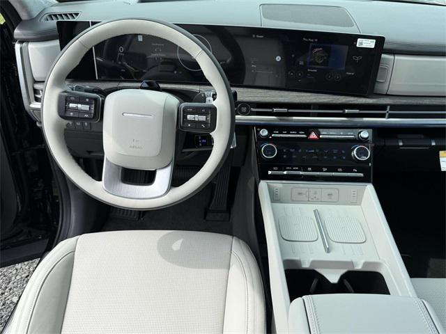 Photo of 2026 Phantom Black Hyundai SANTA FE HEV