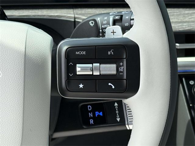 Photo of 2026 Phantom Black Hyundai SANTA FE HEV