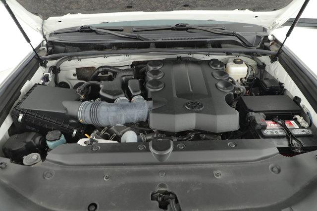 Photo of 2023 White Toyota 4Runner