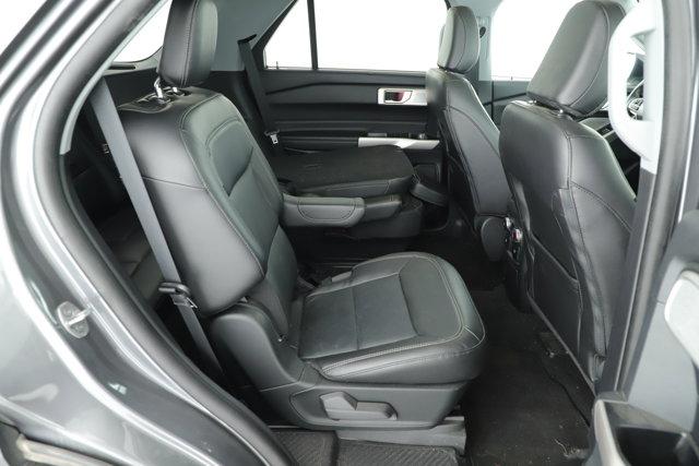 Photo of 2022 CARBONIZED GRAY METALLIC Ford Explorer