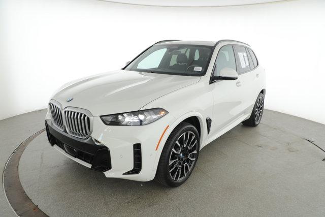 Photo of 2024 Alpine White BMW X5