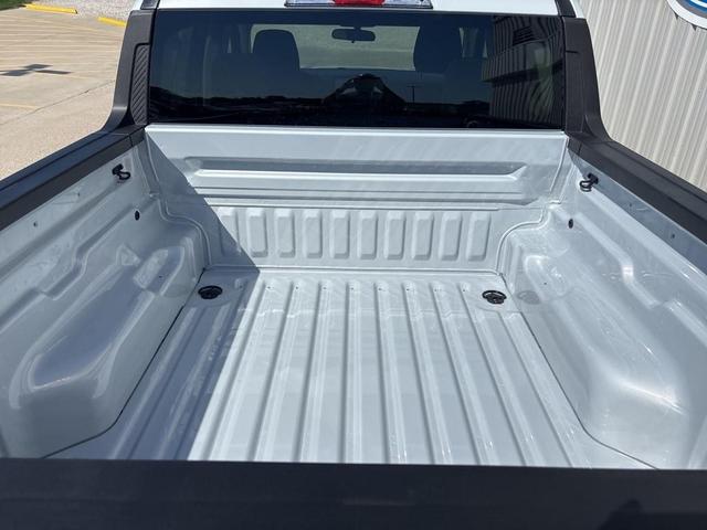 Photo of 2025 Space White Metallic Ford Maverick