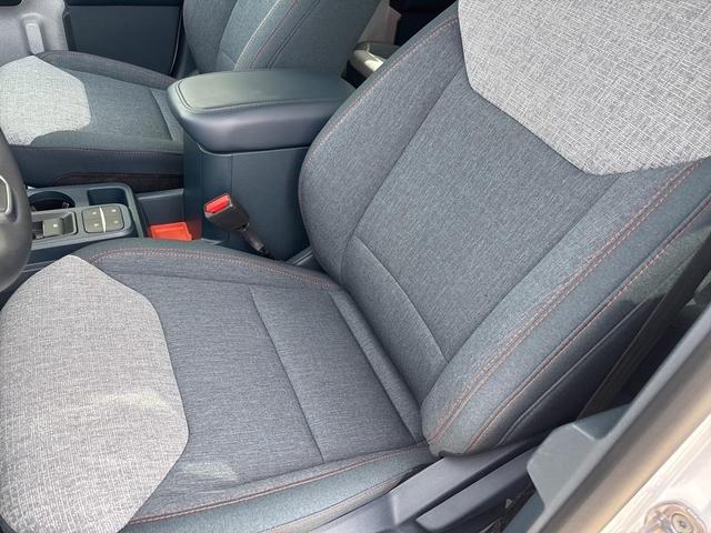 Photo of 2024 Oxford White Ford Maverick