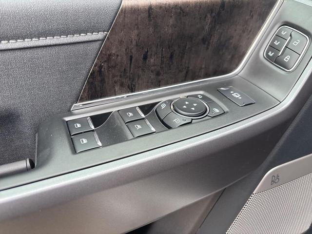 Photo of 2025 Star White Ford F-250