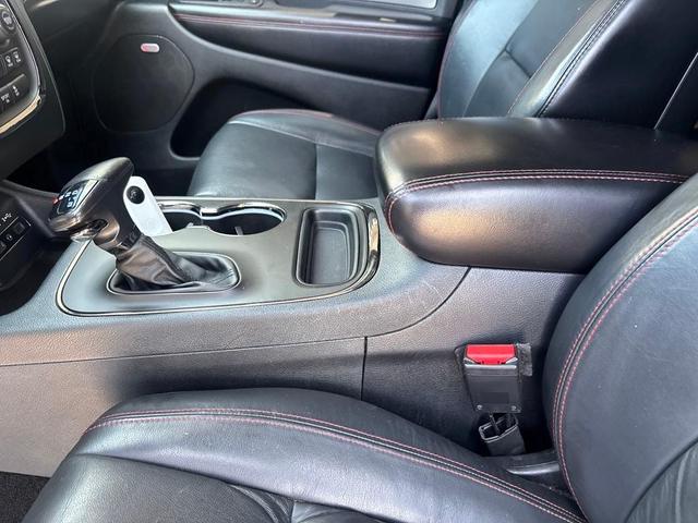 Photo of 2018 DB Black Crystal Clearcoat Dodge Durango