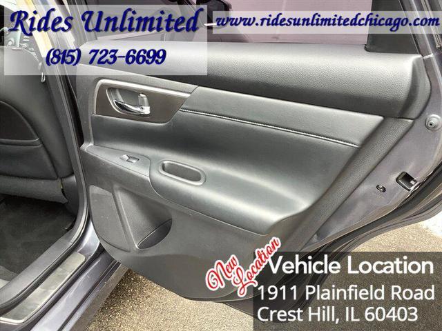 Photo of 2013 Metallic Slate Nissan Altima