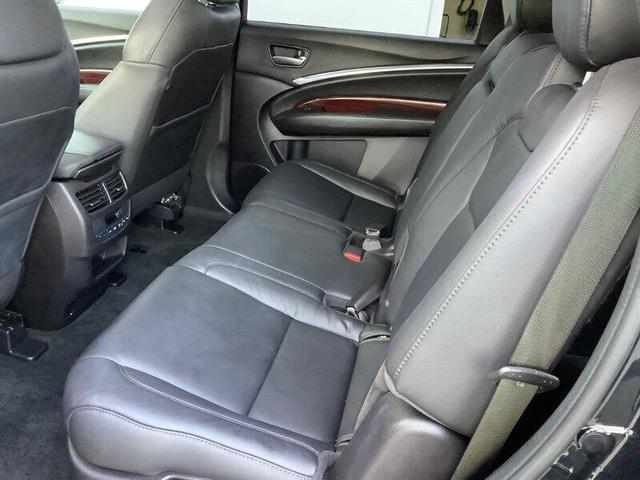Photo of 2015 Crystal Black Pearl Acura MDX