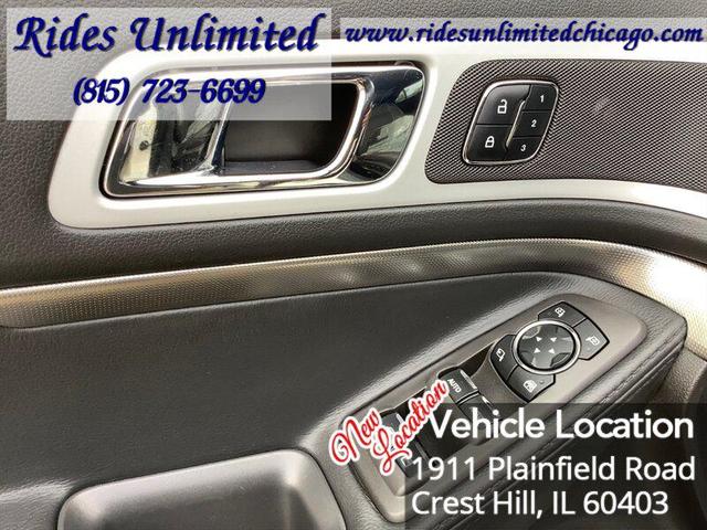 Photo of 2014 White Platinum Metallic Tri-Coat Ford Explorer