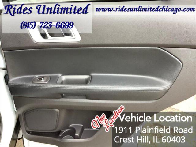 Photo of 2014 White Platinum Metallic Tri-Coat Ford Explorer