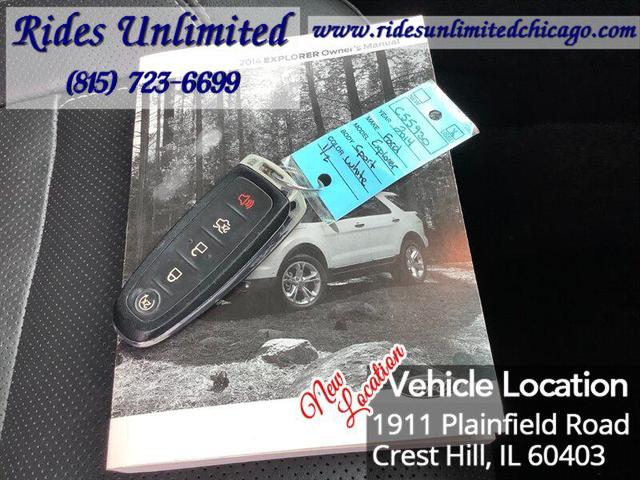 Photo of 2014 White Platinum Metallic Tri-Coat Ford Explorer