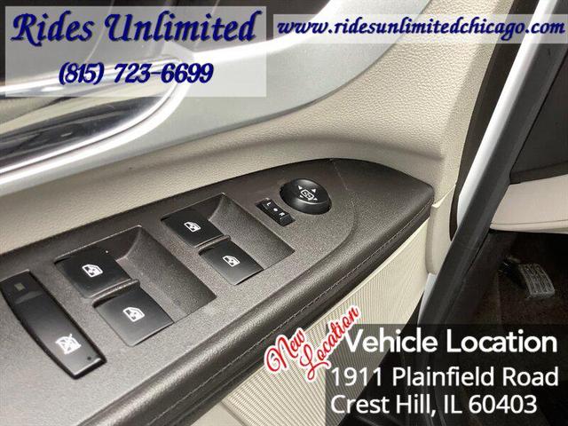 Photo of 2010 Summit White Chevrolet Equinox