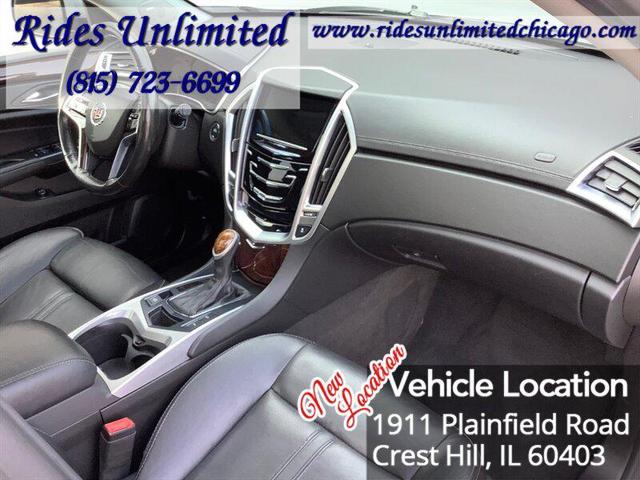 Photo of 2016 Radiant Silver Metallic Cadillac SRX