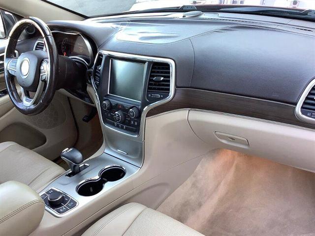 Photo of 2014 Deep Cherry Red Crystal Pearlcoat Jeep Grand Cherokee