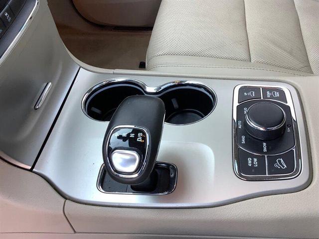Photo of 2014 Deep Cherry Red Crystal Pearlcoat Jeep Grand Cherokee