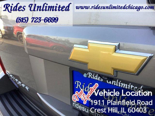 Photo of 2013 Mocha Steel Metallic Chevrolet Suburban