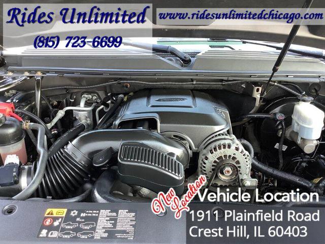 Photo of 2013 Mocha Steel Metallic Chevrolet Suburban