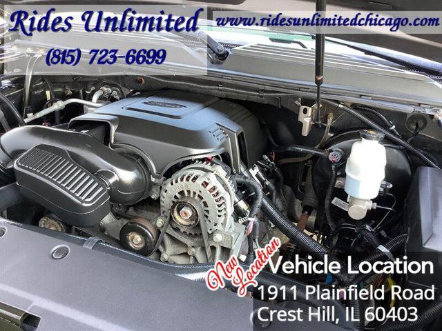 Photo of 2013 Mocha Steel Metallic Chevrolet Suburban