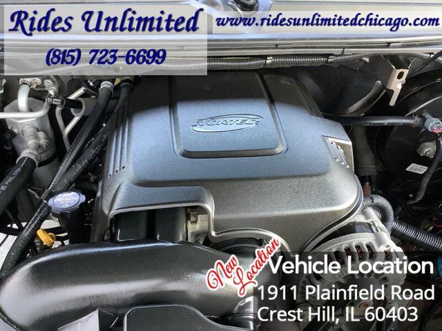Photo of 2013 Mocha Steel Metallic Chevrolet Suburban