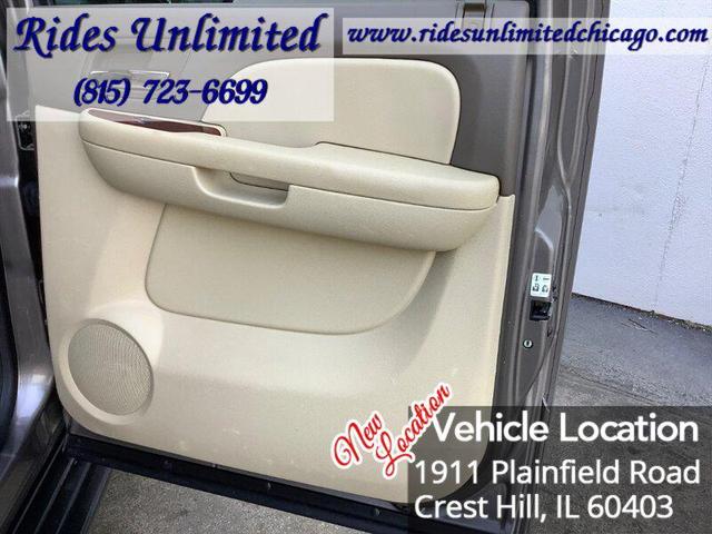 Photo of 2013 Mocha Steel Metallic Chevrolet Suburban