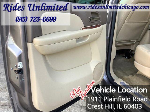 Photo of 2013 Mocha Steel Metallic Chevrolet Suburban