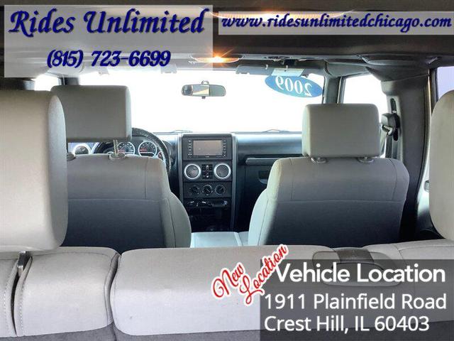 Photo of 2009 Bright Silver Metallic Clear Coat Jeep Wrangler Unlimited