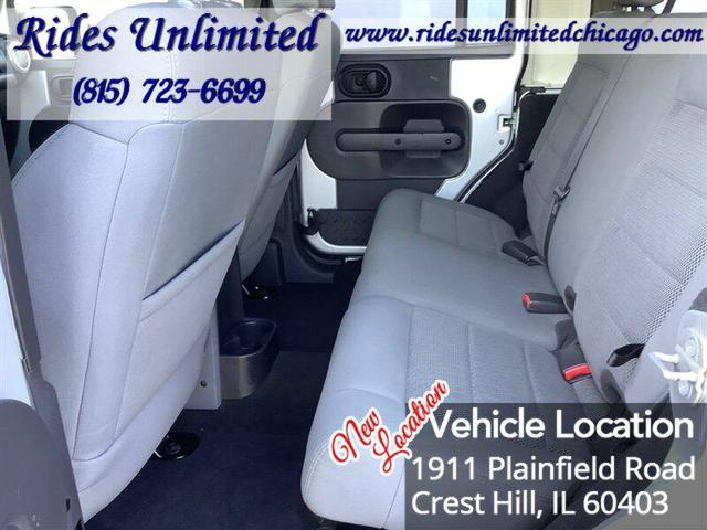 Photo of 2009 Bright Silver Metallic Clear Coat Jeep Wrangler Unlimited