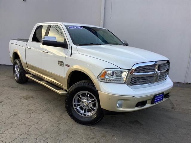 Photo of 2014 Bright White Clearcoat RAM 1500