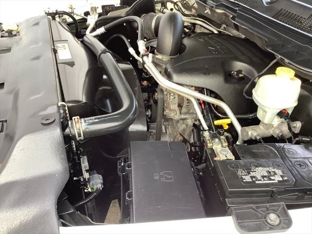 Photo of 2014 Bright White Clearcoat RAM 1500